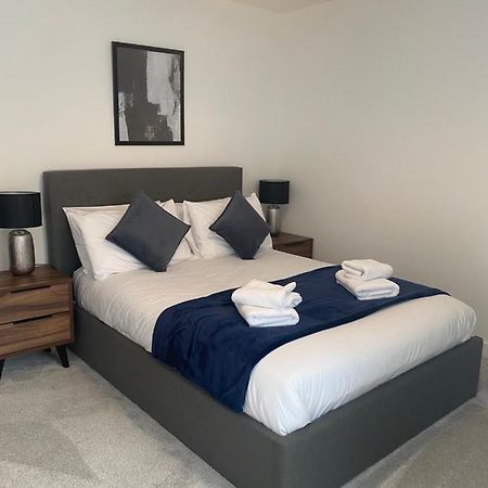 Icona - Brand New City Centre Apartment Йорк Экстерьер фото