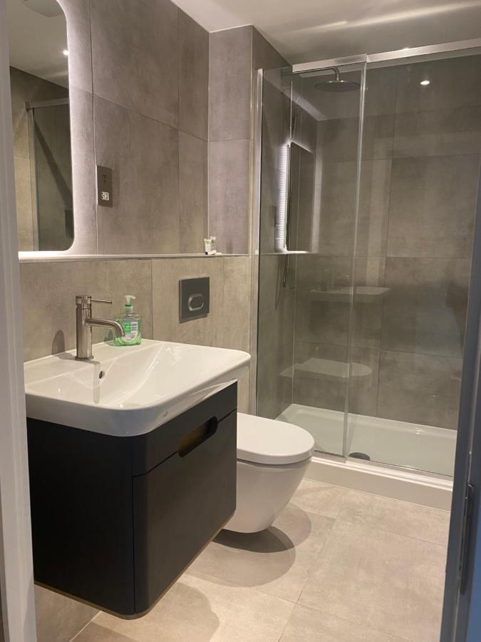 Icona - Brand New City Centre Apartment Йорк Экстерьер фото